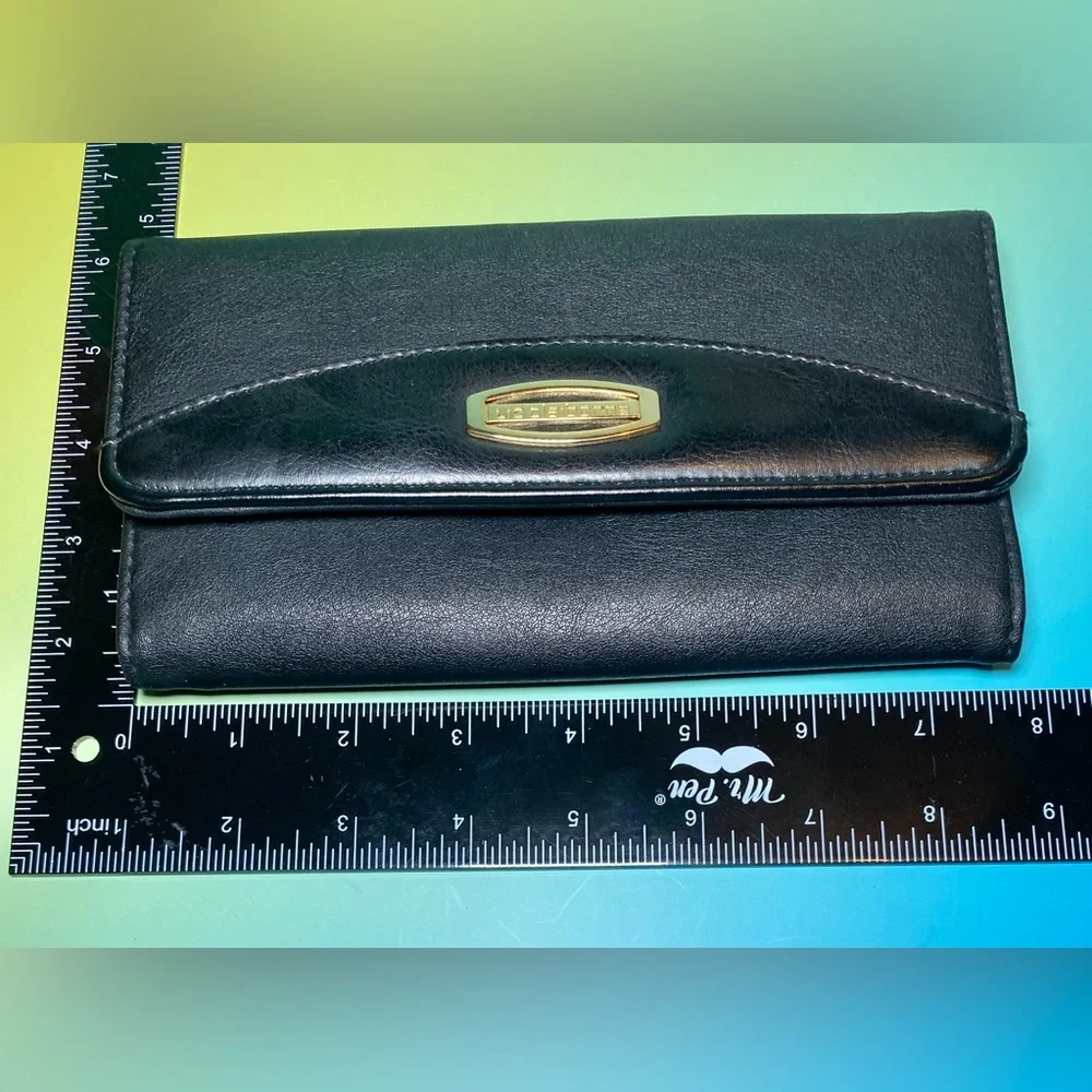 Liz Claiborne LC Black Leather Coin/Card Trifold‎ Wallet Snap Closure Check Book